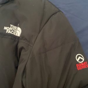 NORTH FACE, EXTRA LARGE, BLACK With white accents around it